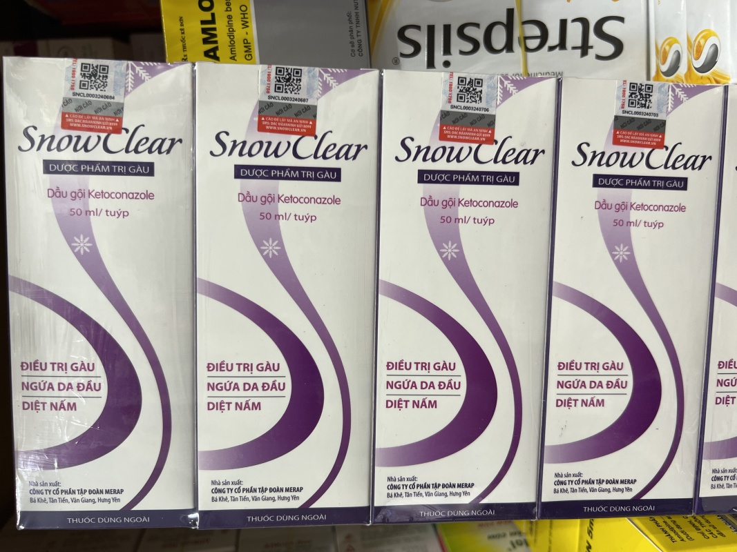 Dầu gội Snowclear chai 50ml